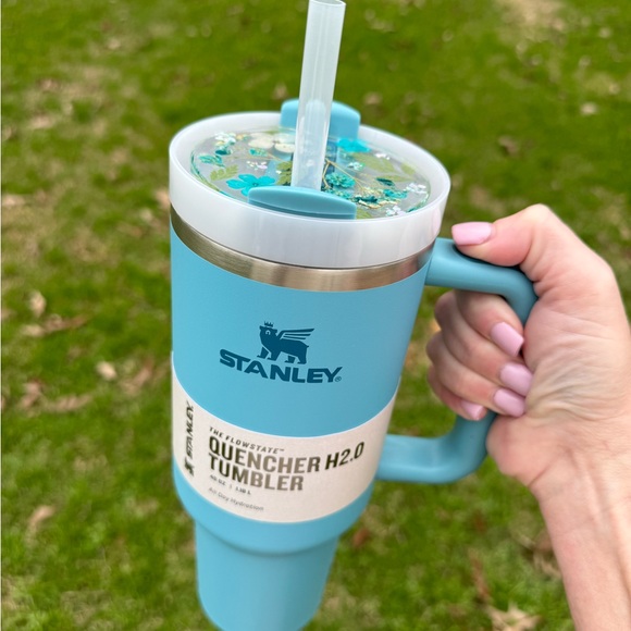 40oz Stanley with *custom* topper - Picture 4 of 4